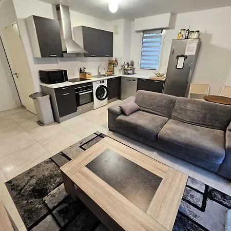Clara - Charmant T2 Avec Balcon Vue Montagne Et Garage Proche Centre Mae-1641 * Рокебрюн — Кап-Мартен